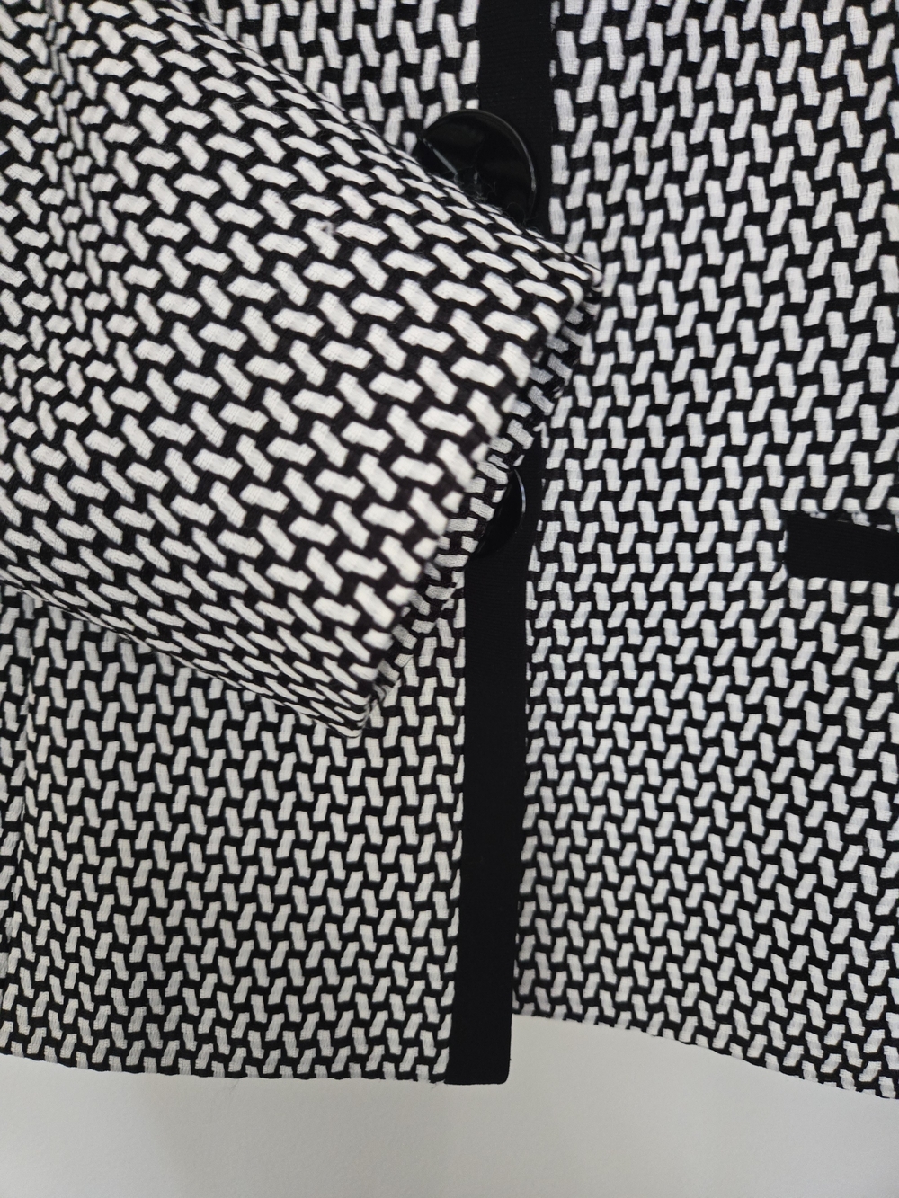 Kasper Black & White Patterned Women's Blazer - Picture 5 of 6
